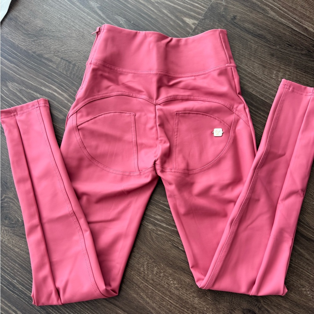Faux leather pants with button detail, Pink